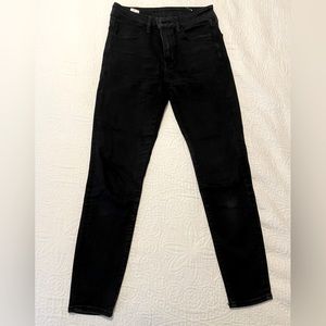 Black American Eagle skinny jeans